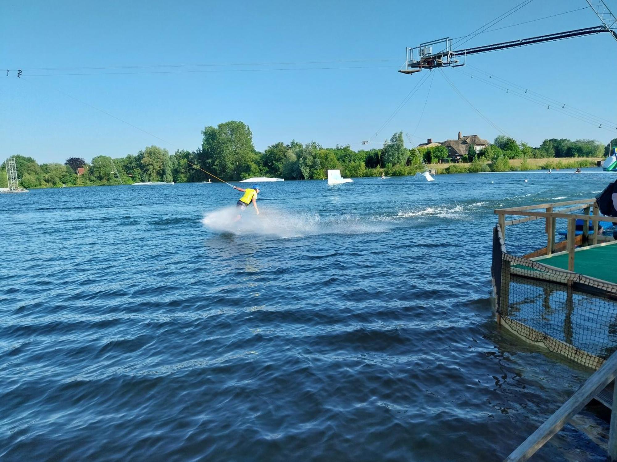 Familienurlaub In Ostfriesland Fuer Max 7 Pers In 2 Wohnungen, Auch Einzeln Wohnungen Utarp Exterior photo