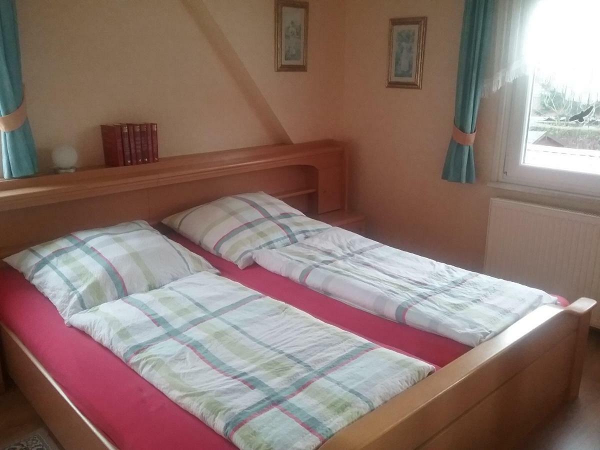 Familienurlaub In Ostfriesland Fuer Max 7 Pers In 2 Wohnungen, Auch Einzeln Wohnungen Utarp Exterior photo