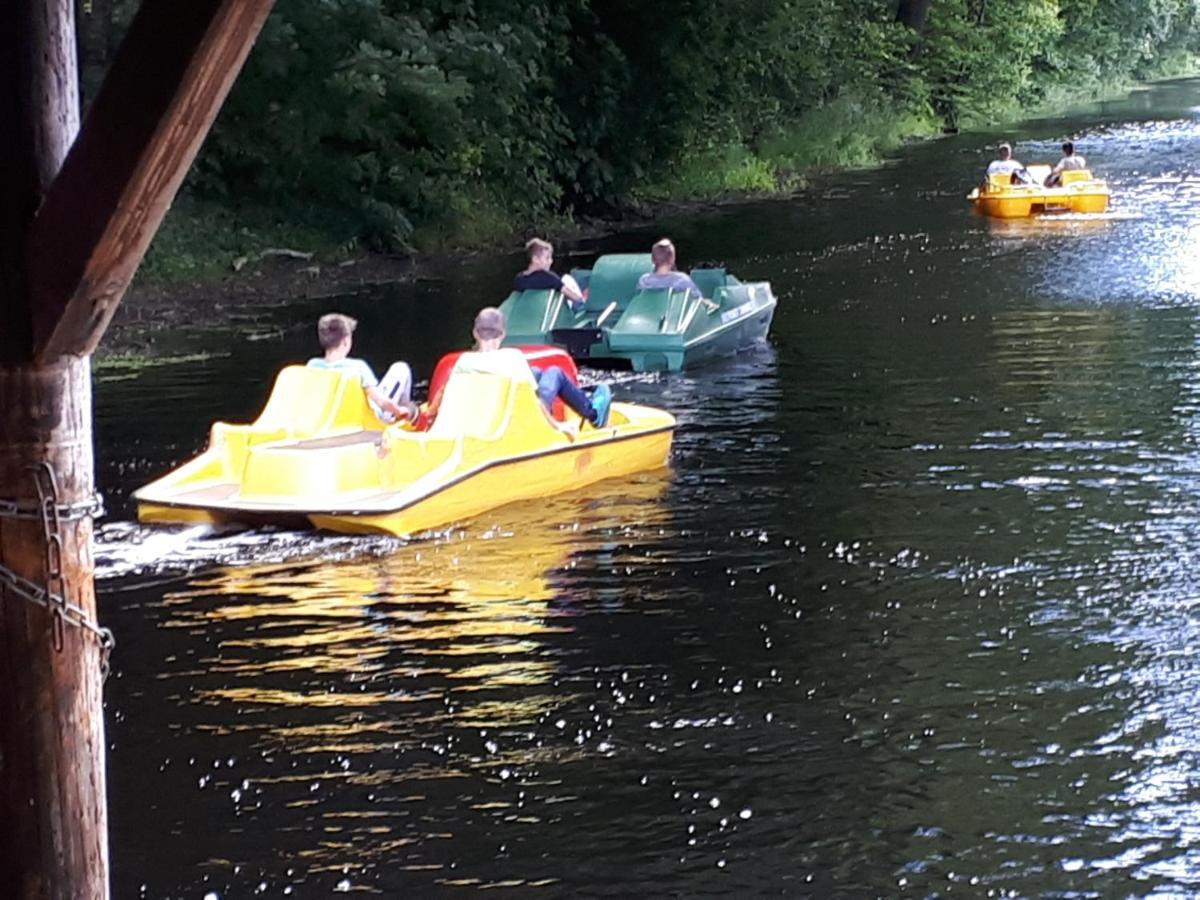 Familienurlaub In Ostfriesland Fuer Max 7 Pers In 2 Wohnungen, Auch Einzeln Wohnungen Utarp Exterior photo